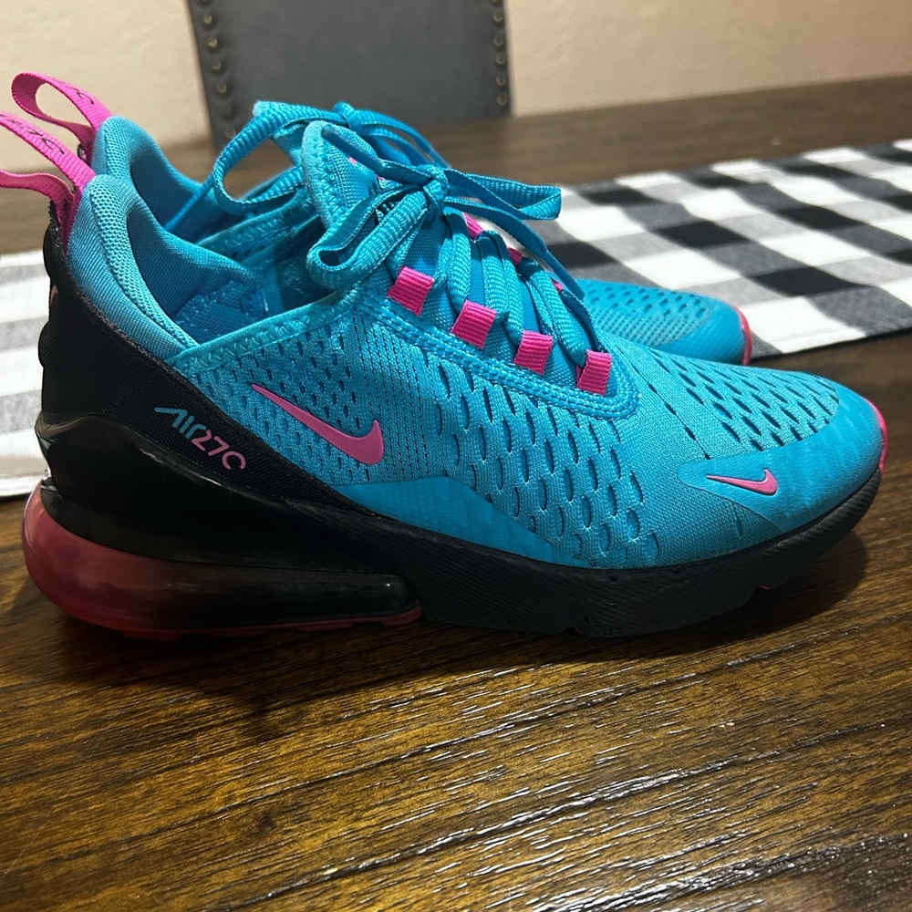 Nike Air Max 270